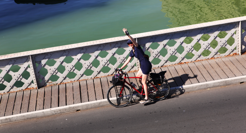 Julie à vélo collaboratrice Cyclable