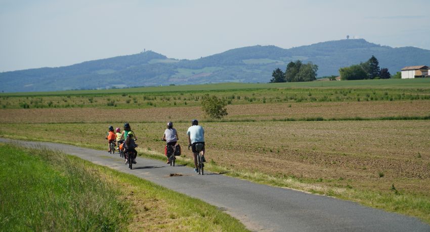 Rando à vélo : nos conseils et itinéraires pour s’évader durant les ponts de mai